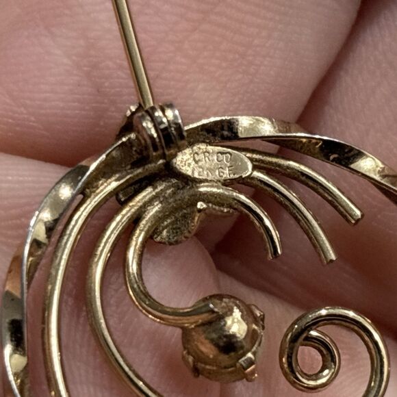 Vintage Gold Filled Brooch Pearl Leaf Swirl Signed - Picture 9 of 12